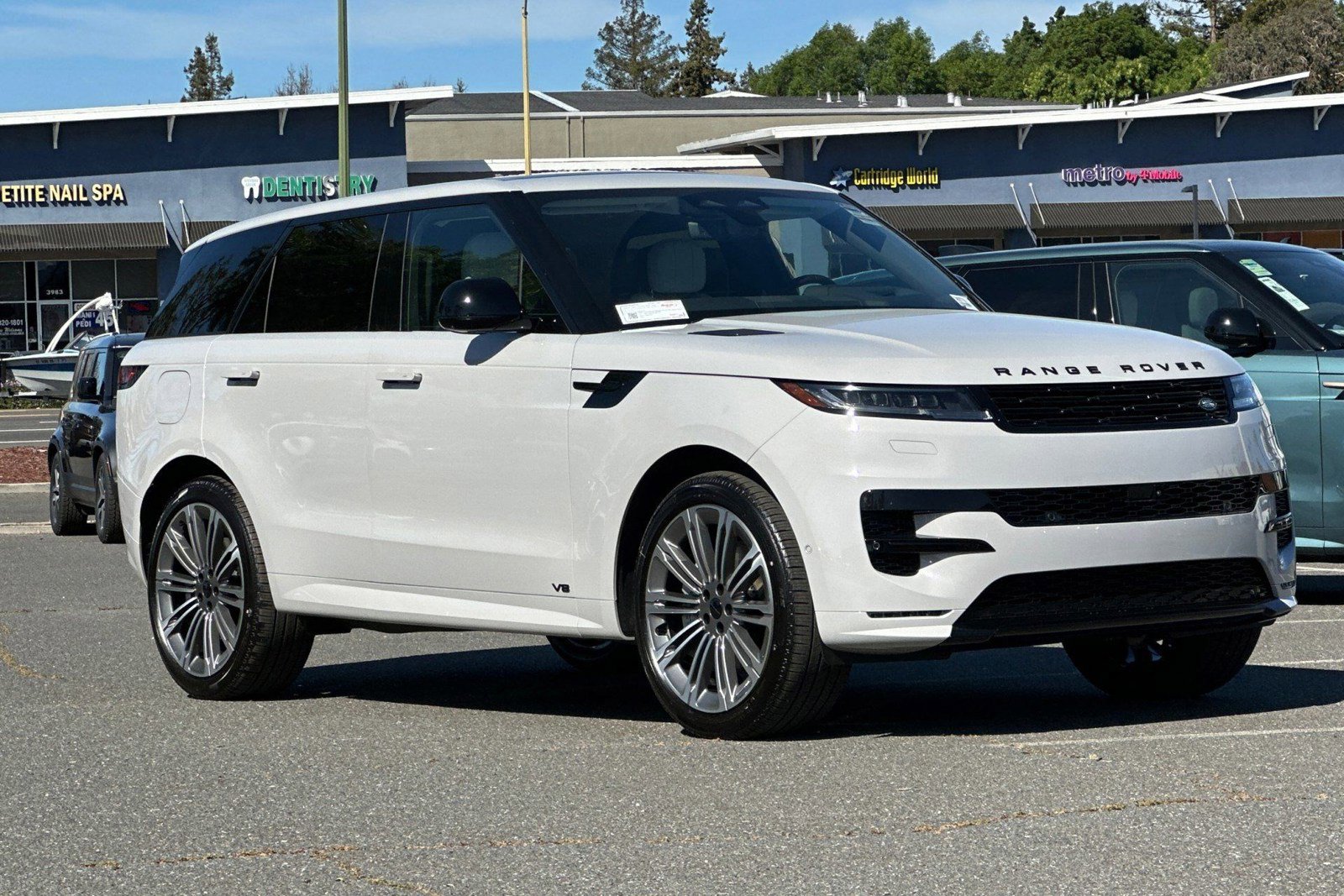 New 2026 Land Rover Range Rover Sport Dynamic SE image 7