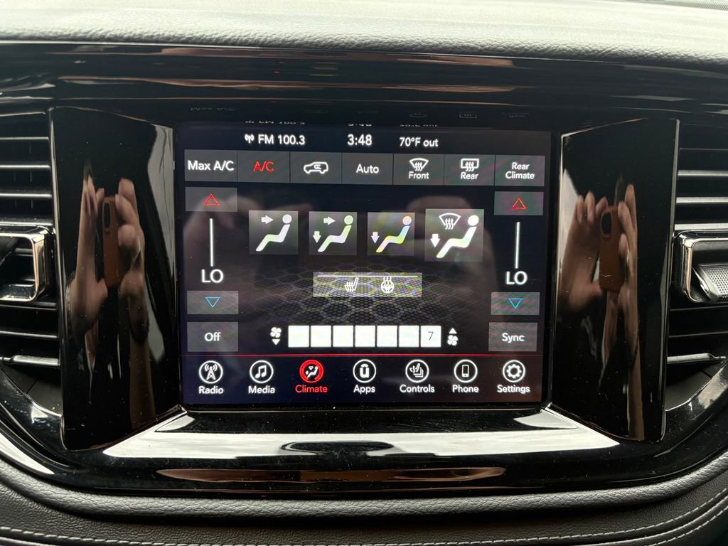 Used 2022 Dodge Durango GT w/ Blacktop Package AWD/4WD image 25