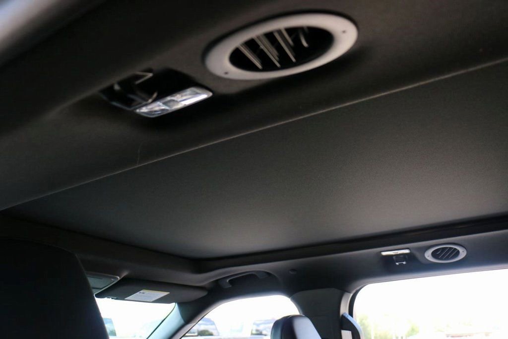 New 2026 Ford Explorer ST-Line w/ ST-Line Street Pack image 21