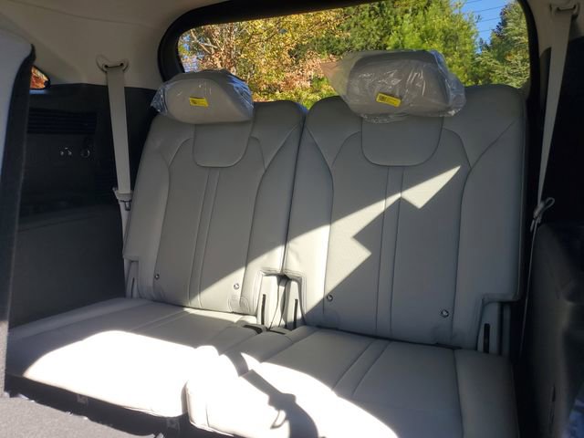New 2026 Kia Sorento S w/ S Panoramic Sunroof Package image 10