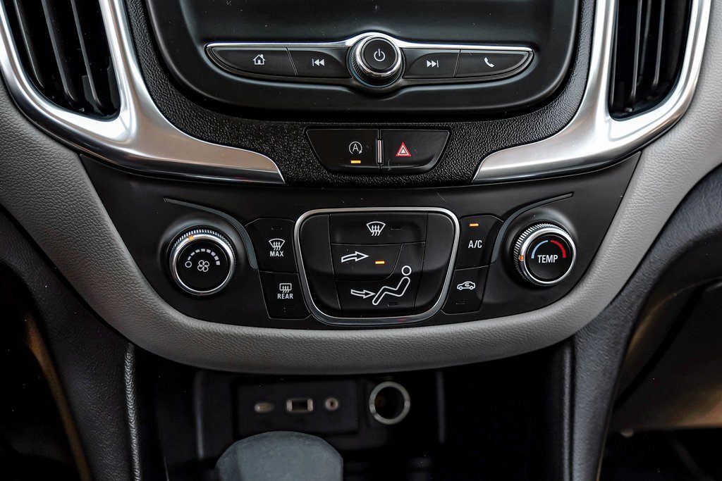 Used 2022 Chevrolet Equinox LS image 28