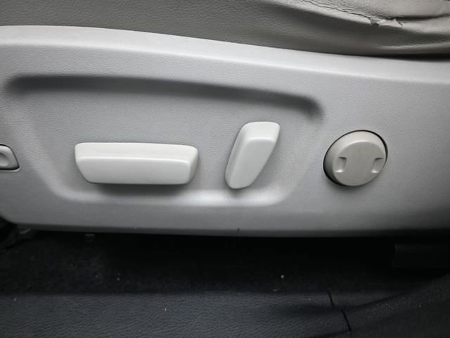 Used 2015 Toyota Highlander XLE image 33