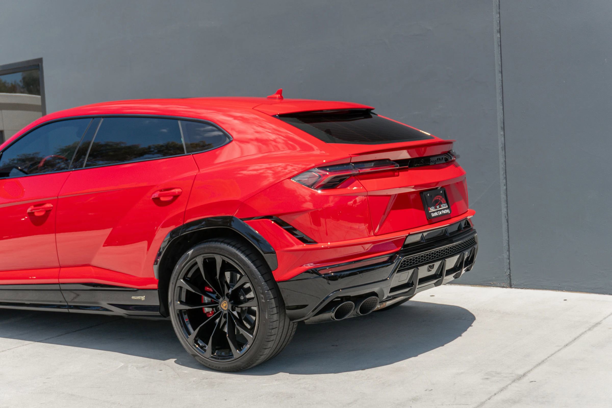Used 2024 Lamborghini Urus S AWD/4WD image 22