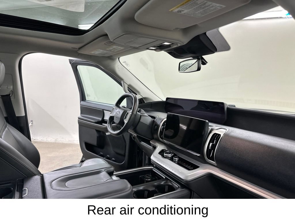 Used 2025 Ford Expedition Active AWD/4WD image 21