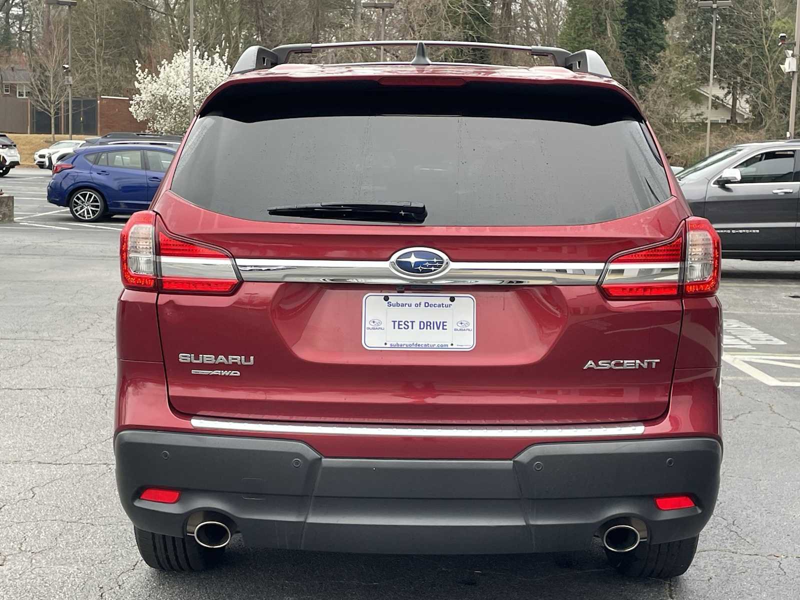 Used 2022 Subaru Ascent Premium w/ Convenience Package image 3