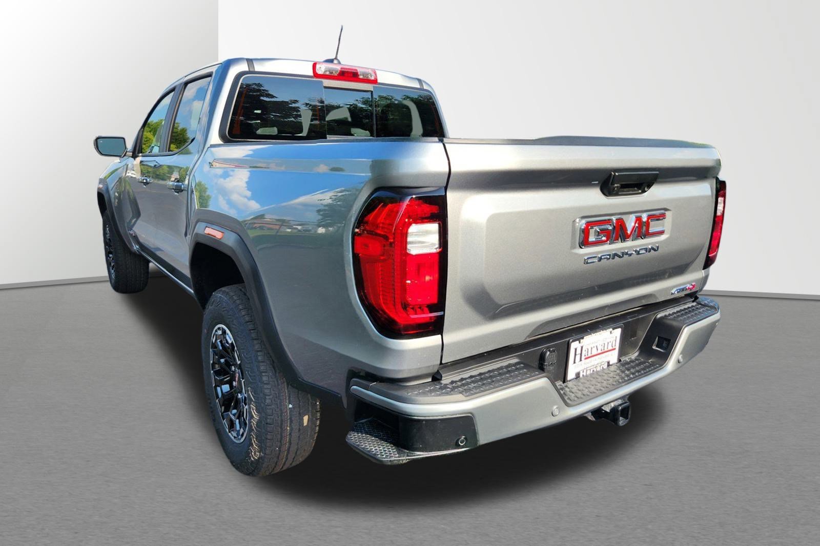 New 2026 GMC Canyon AT4 image 4