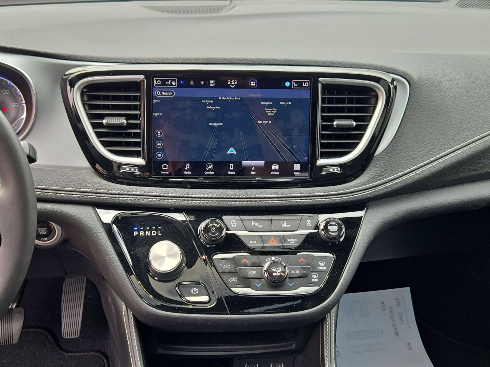 Used 2025 Chrysler Pacifica Limited FWD image 14