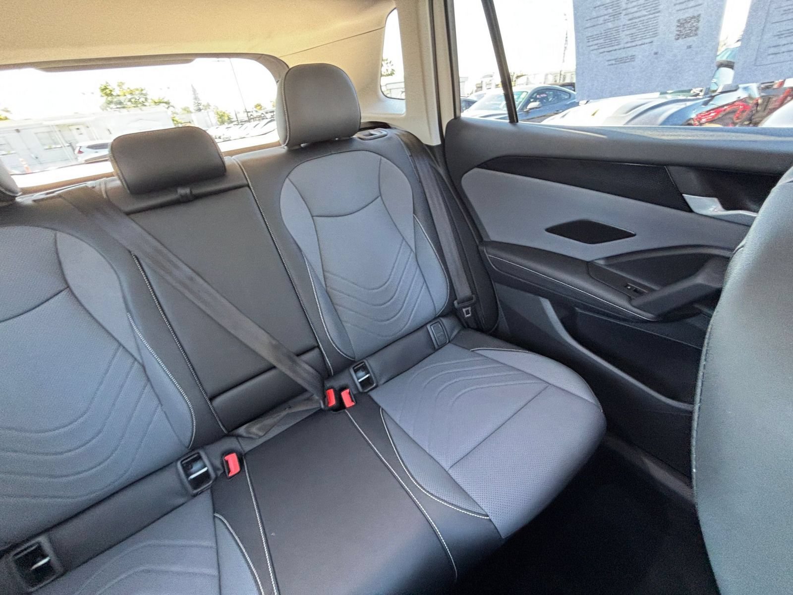 Used 2026 Volkswagen Tiguan SE AWD/4WD image 39