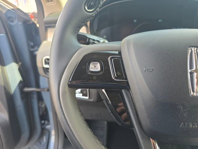 Used 2023 Lincoln Corsair AWD w/ Equipment Group 101A image 25