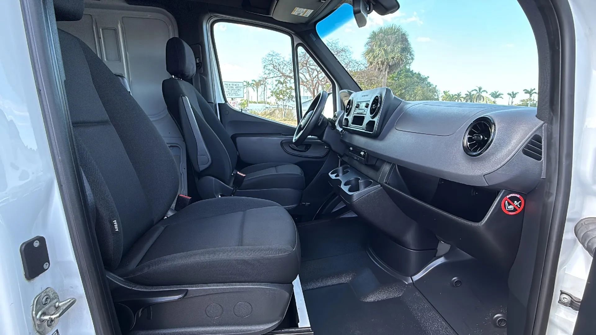 Used 2021 Mercedes-Benz Sprinter 1500 image 11