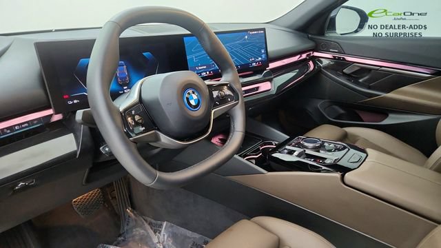 Used 2024 BMW i5 eDrive40i w/ Convenience Package RWD image 20