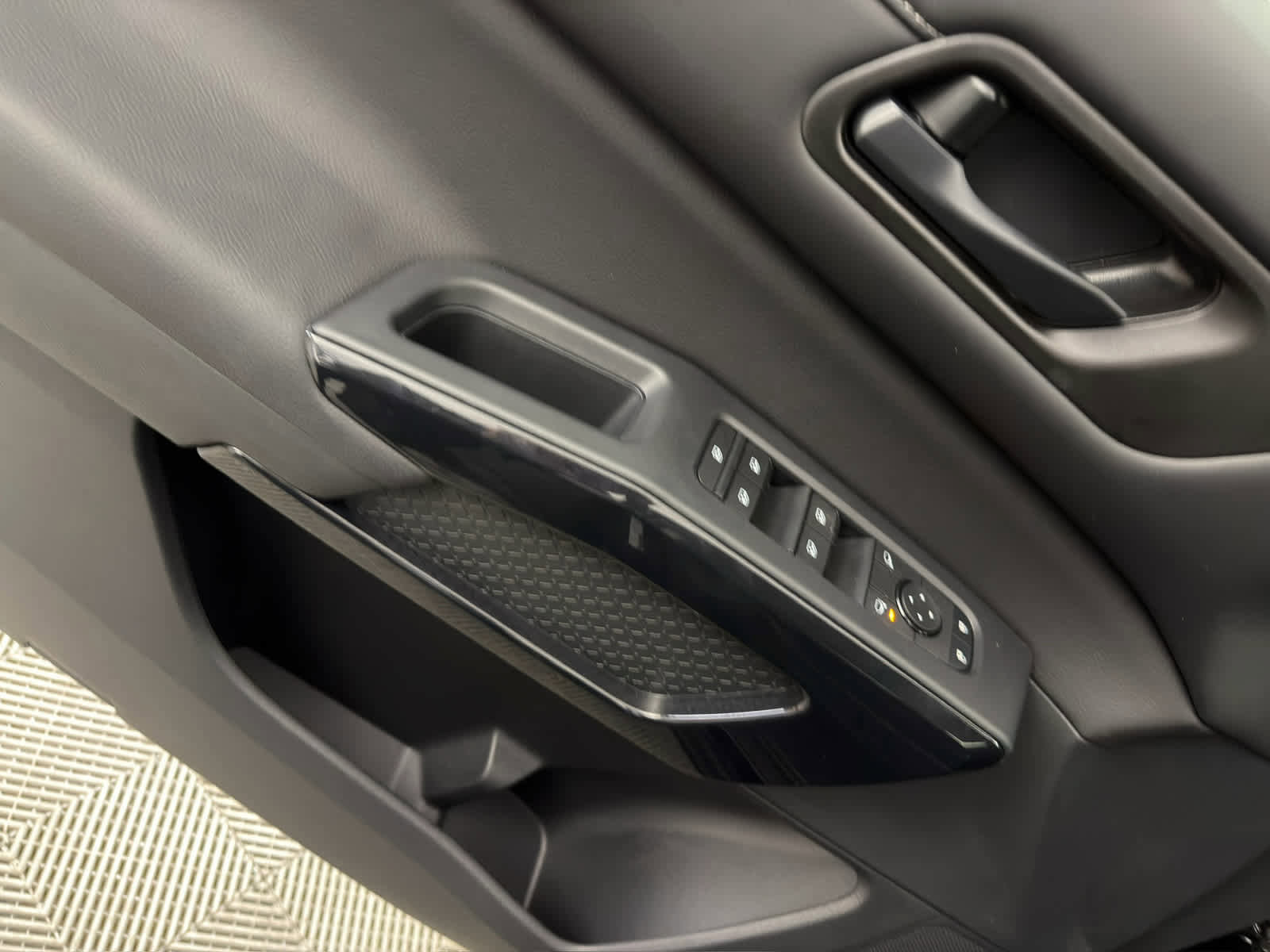 New 2026 Nissan Pathfinder SV image 24