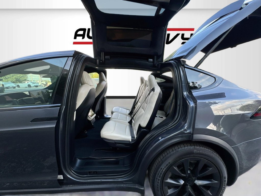 Used 2023 Tesla Model X AWD/4WD image 24