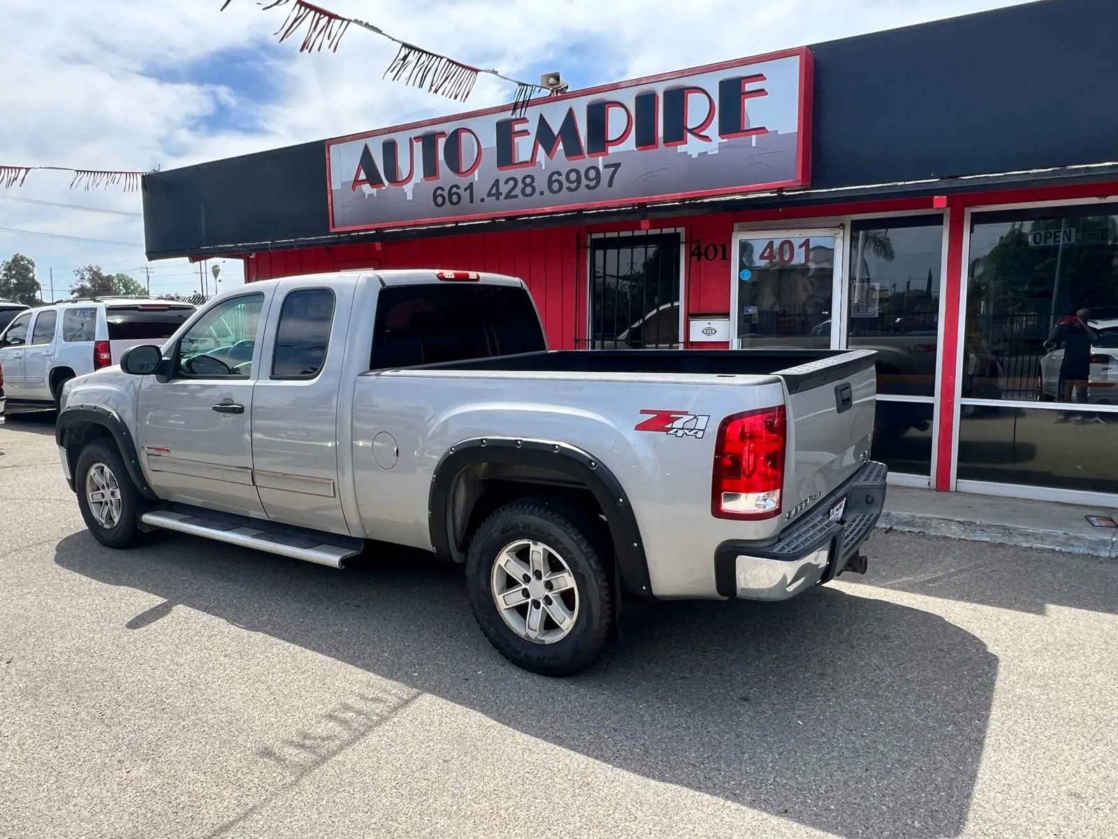 Used 2008 GMC Sierra 1500 SLE w/ SLE1 Preferred Package AWD/4WD image 8