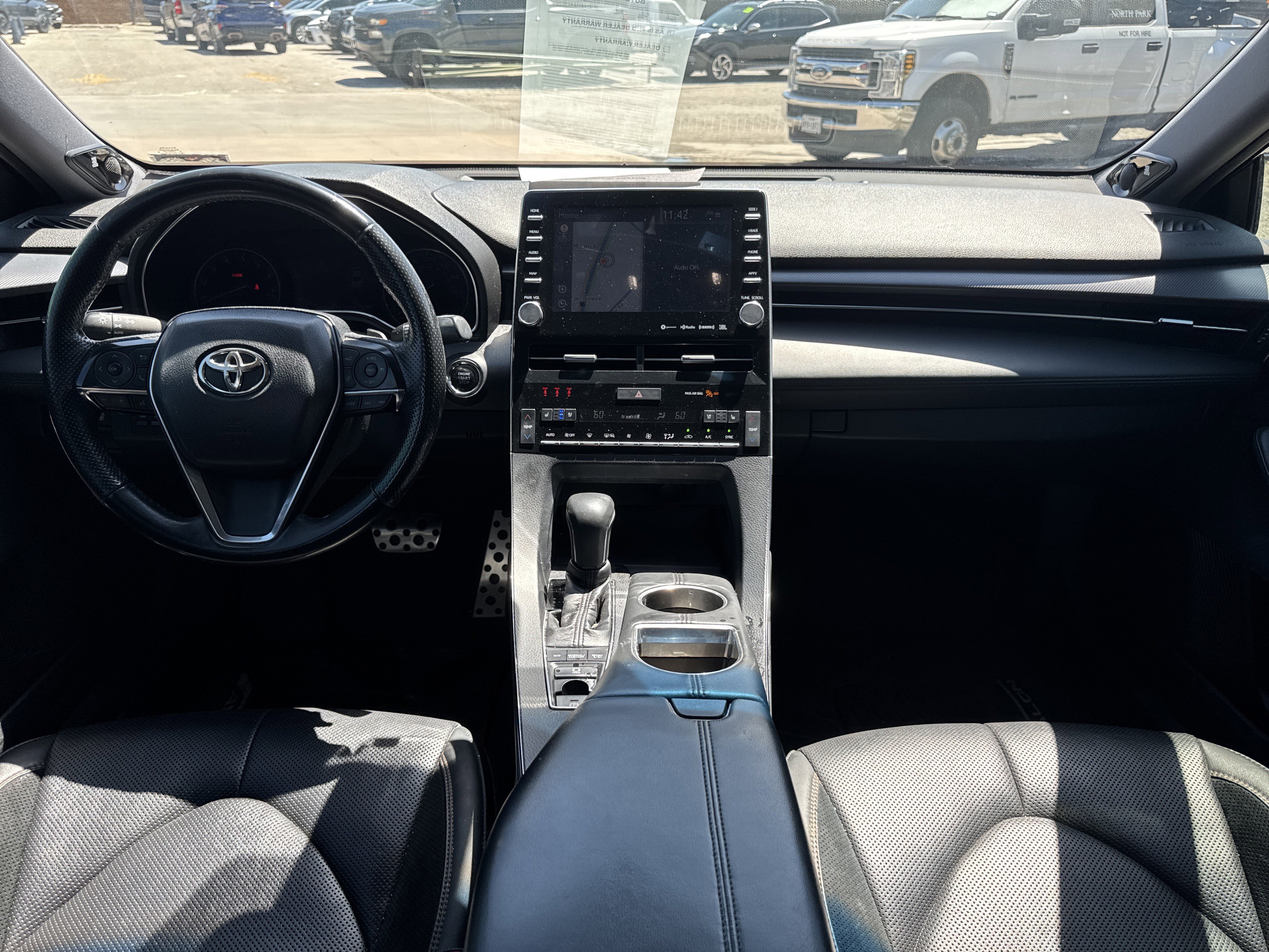 Used 2019 Toyota Avalon Touring FWD image 10