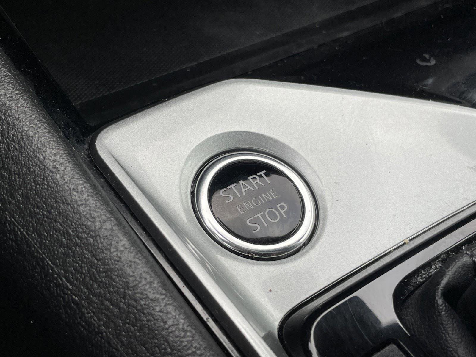 Used 2024 Nissan Altima 2.5 SV FWD image 24