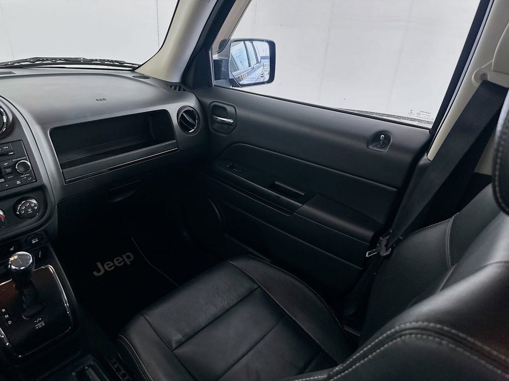 Used 2015 Jeep Patriot High Altitude image 21