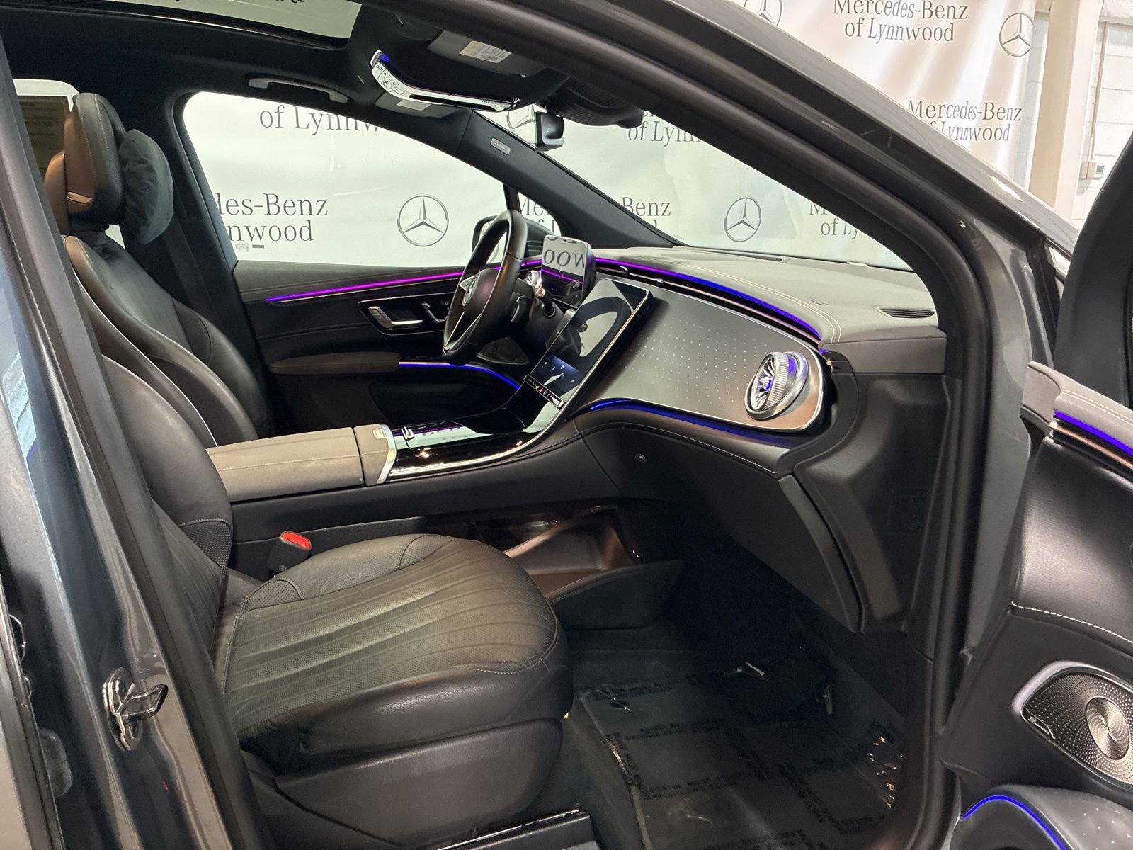 Used 2023 Mercedes-Benz EQS 450+ 4MATIC SUV image 27