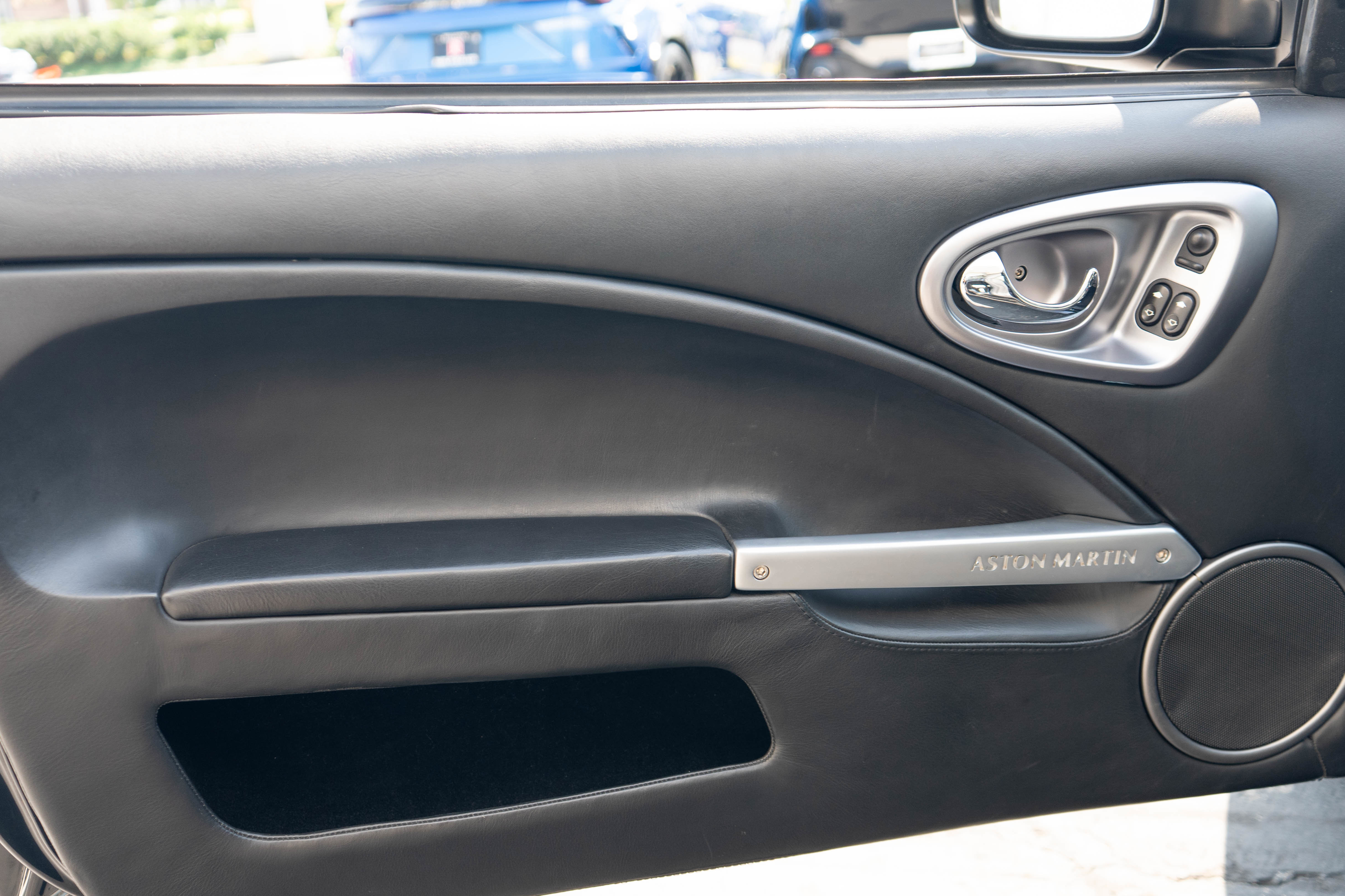 Used 2002 Aston Martin Vanquish image 15