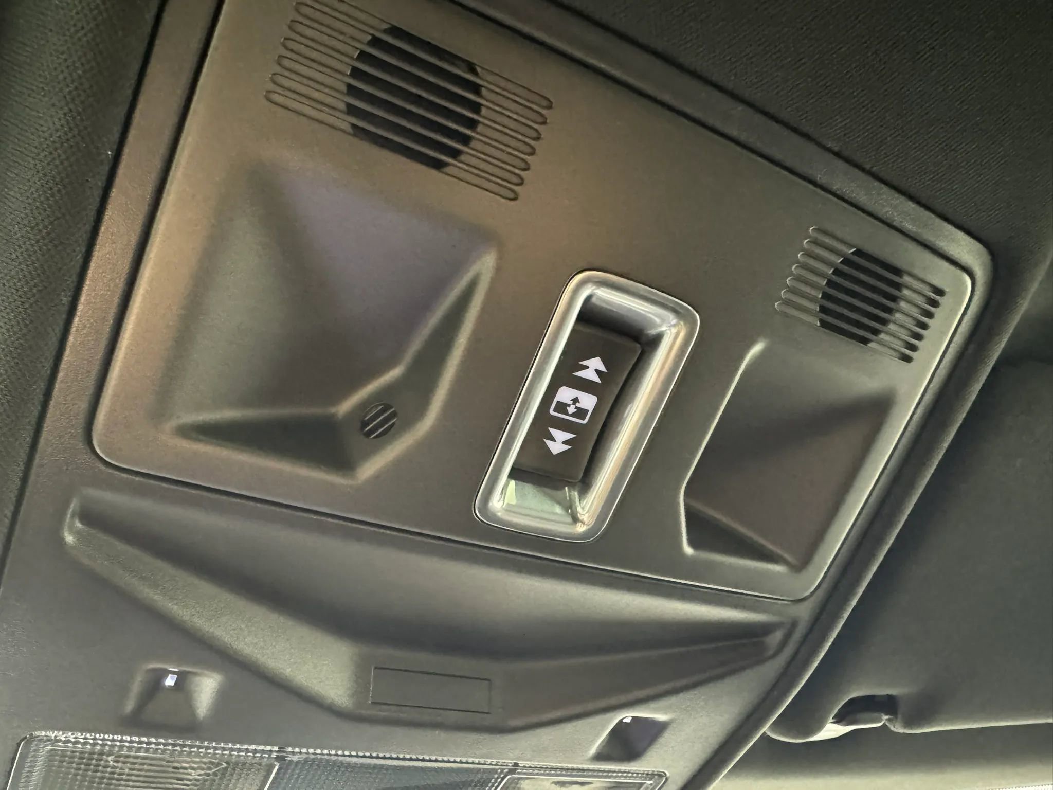 Used 2013 Land Rover Range Rover Evoque Pure Premium w/ Pure Premium Pkg image 25