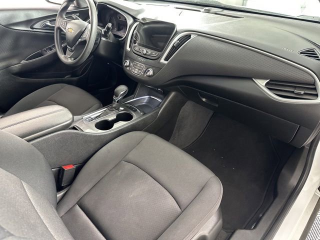 Used 2024 Chevrolet Malibu LT FWD image 27