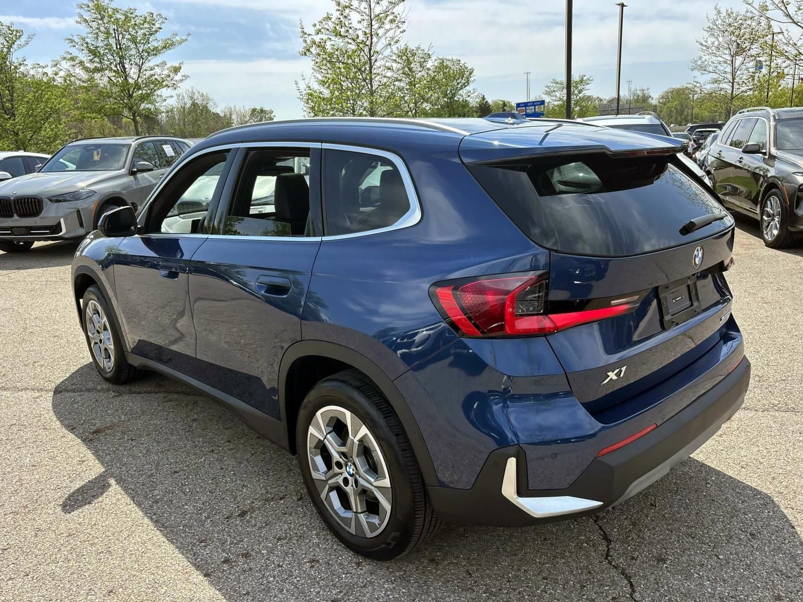 Used 2023 BMW X1 xDrive28i AWD/4WD image 7