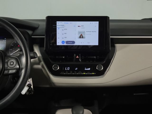Used 2025 Toyota Corolla LE FWD image 22