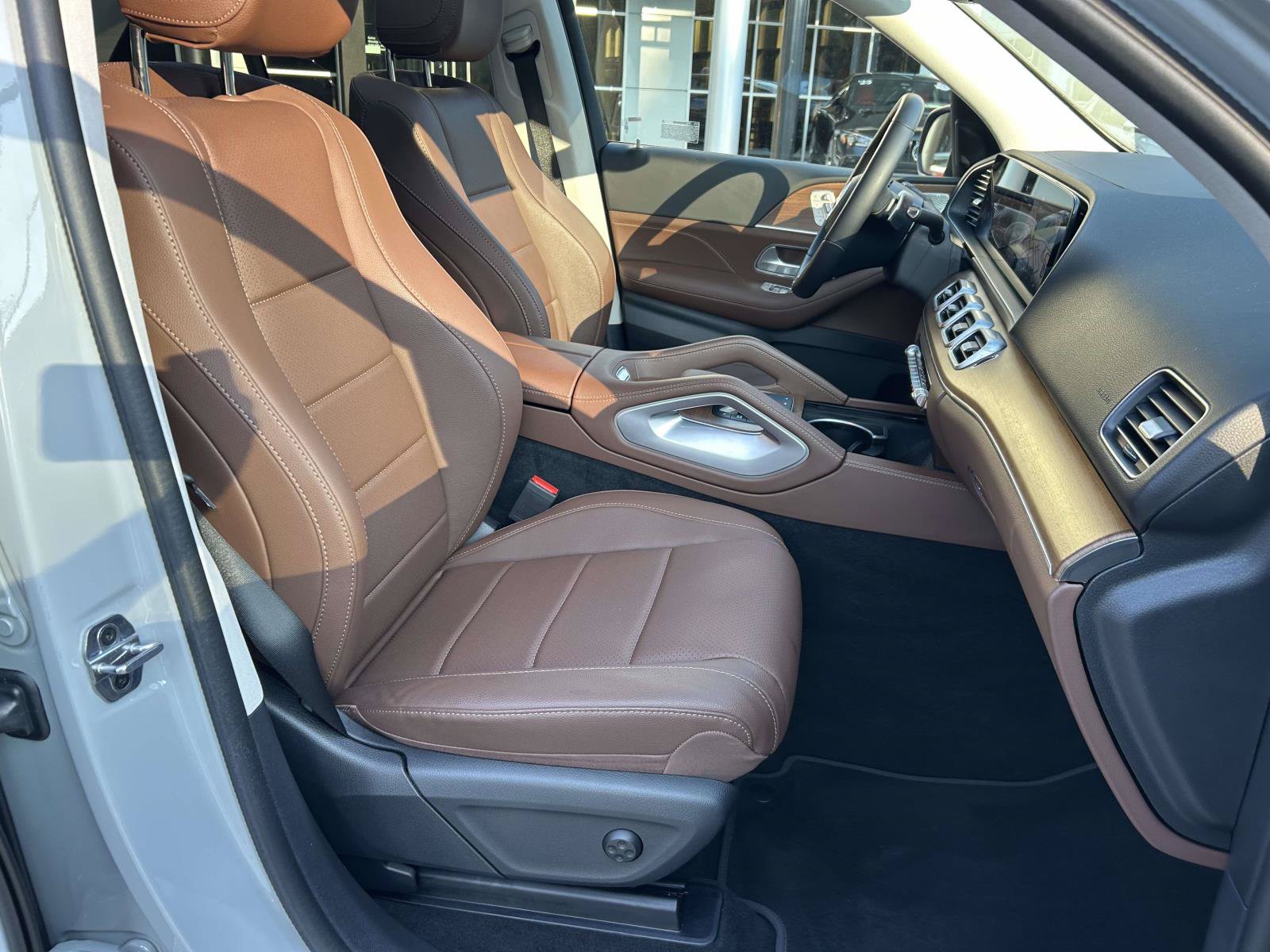 Certified 2025 Mercedes-Benz GLE 350 4MATIC image 49