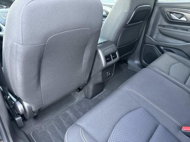 Used 2023 GMC Terrain SLE FWD image 23
