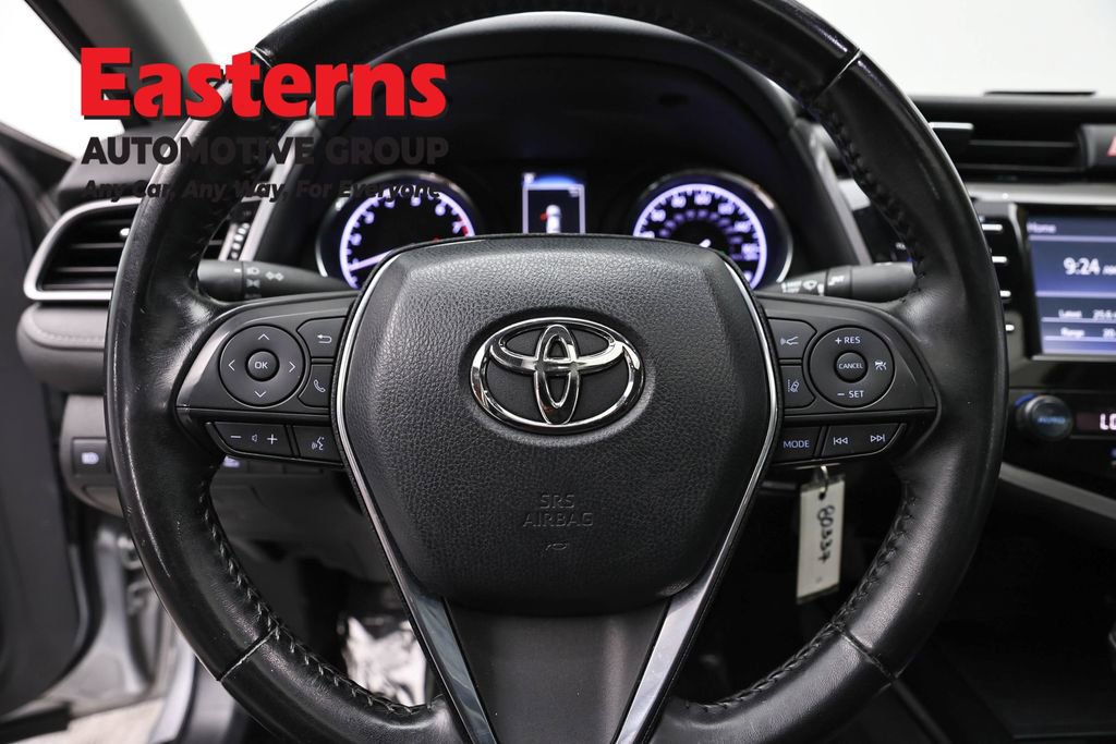 Used 2019 Toyota Camry SE FWD image 10