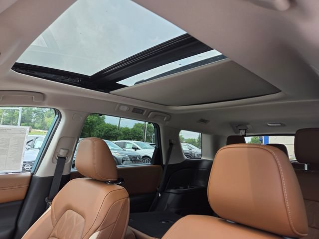 New 2026 Nissan Pathfinder Platinum AWD/4WD image 4