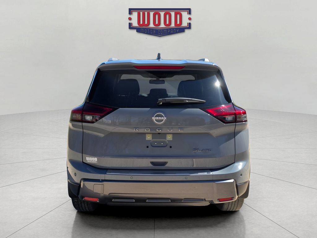 Used 2025 Nissan Rogue SL AWD/4WD image 3