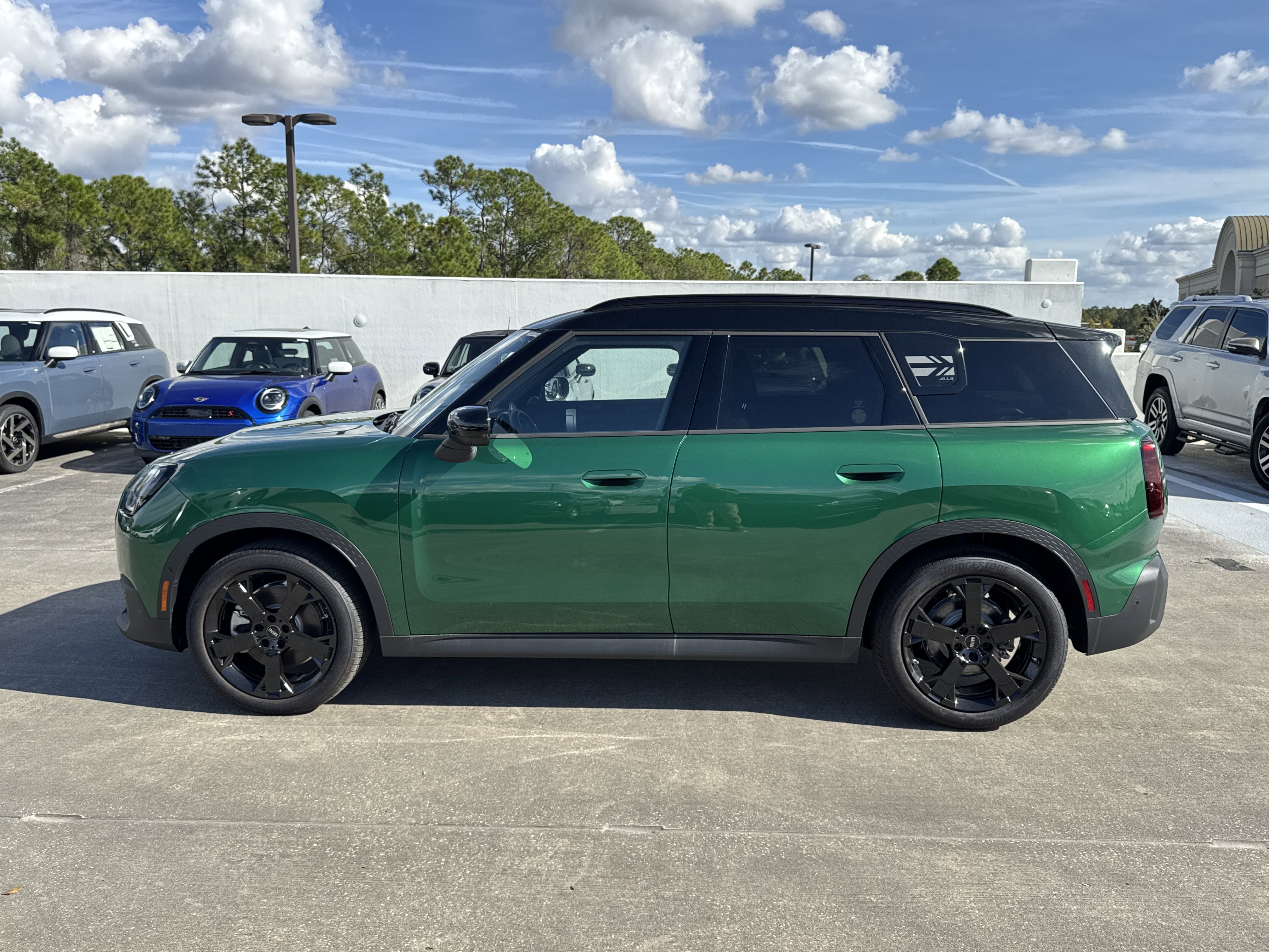 New 2025 MINI Cooper Countryman S w/ Comfort Package Max image 4