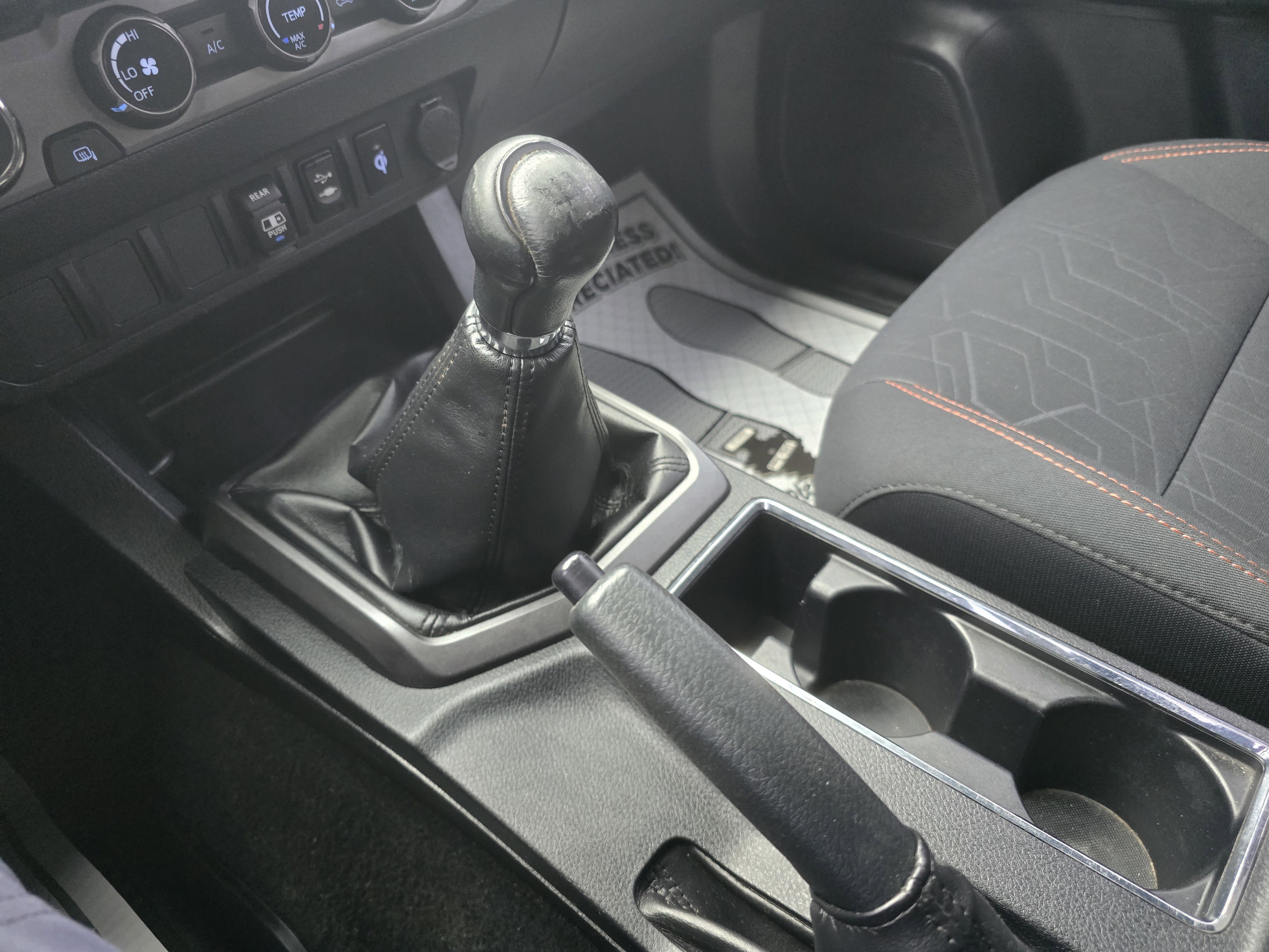 Used 2018 Toyota Tacoma TRD Off-Road image 26