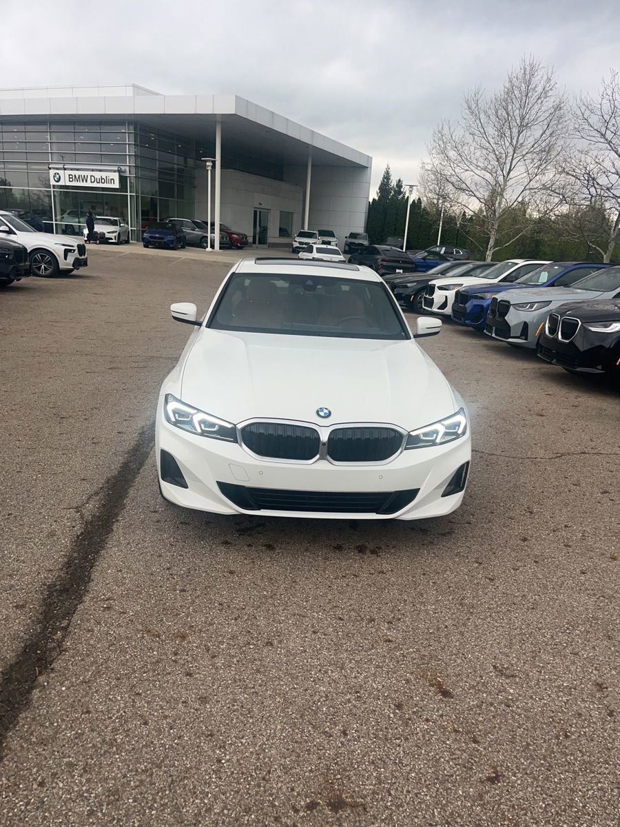 Used 2025 BMW 330i xDrive Sedan image 2