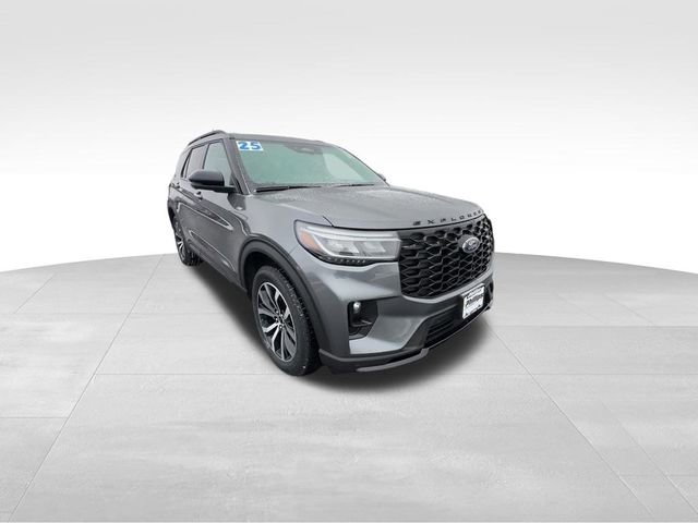 Used 2025 Ford Explorer ST-Line video 2