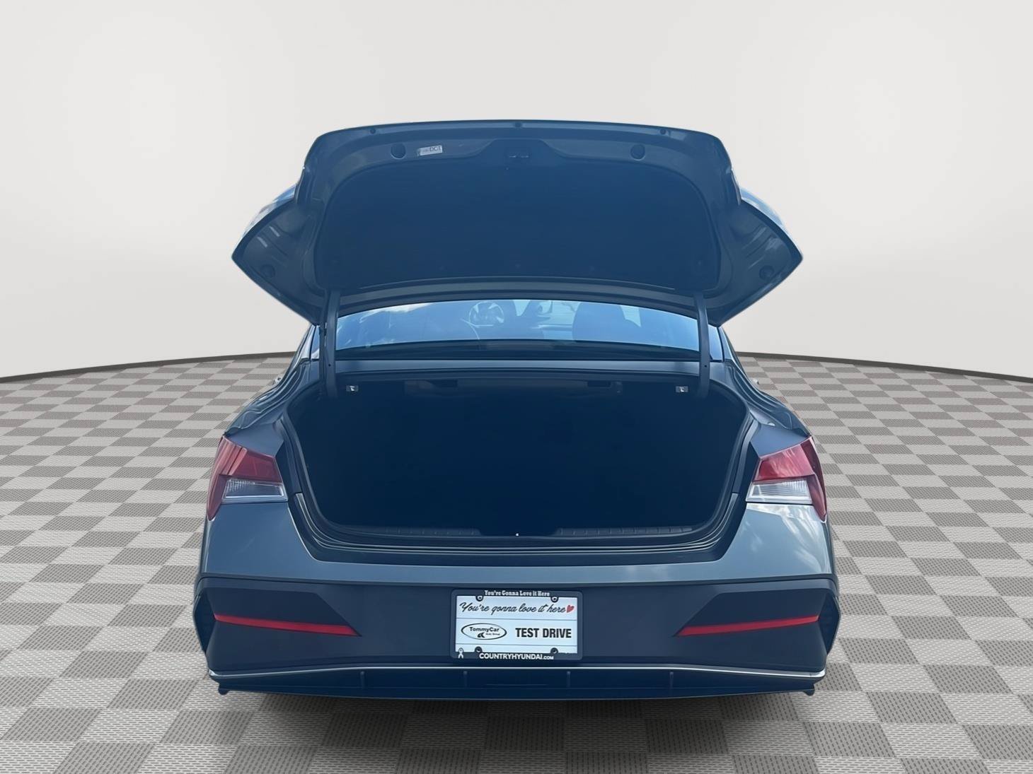 Certified 2024 Hyundai Elantra SEL FWD image 35