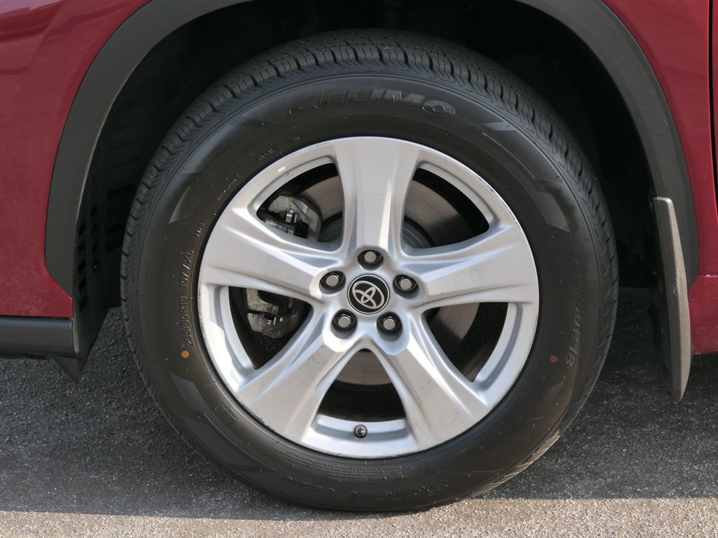 Used 2023 Toyota Highlander XSE image 10