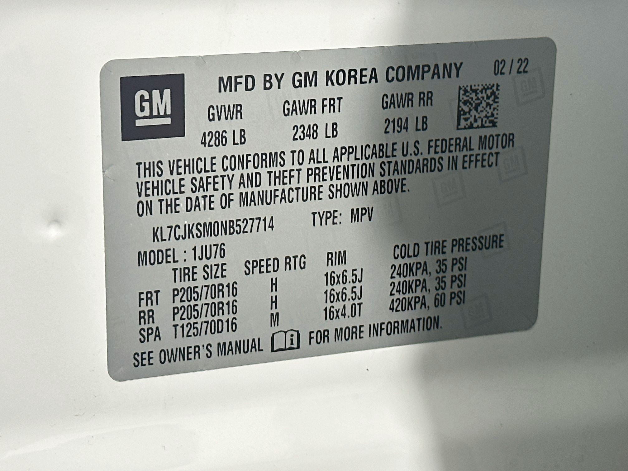 Used 2022 Chevrolet Trax LS w/ Tint and Cruise Package FWD image 12
