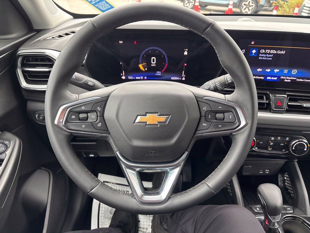 Used 2024 Chevrolet TrailBlazer LT w/ LT Cold Weather Package AWD/4WD image 24