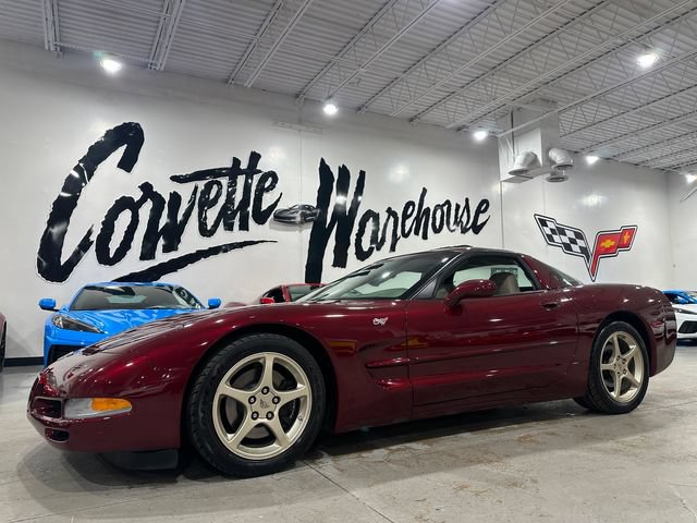 Used 2003 Chevrolet Corvette Coupe w/ Preferred Equipment Group RWD video 1