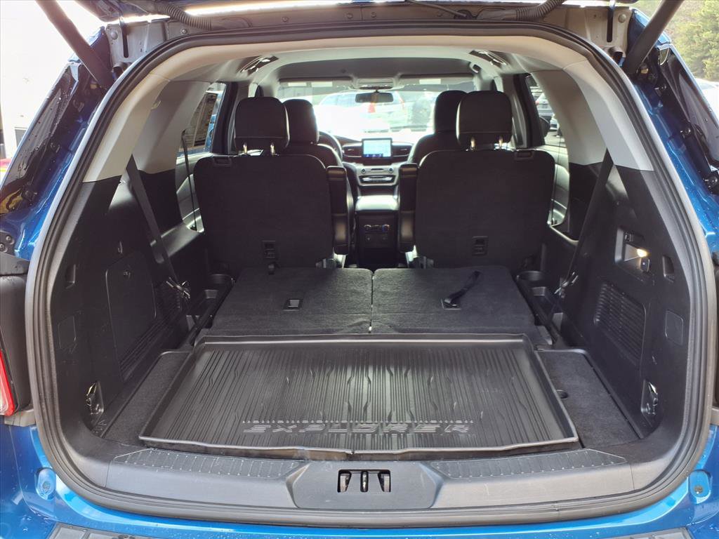 Used 2021 Ford Explorer XLT w/ Equipment Group 202A image 25