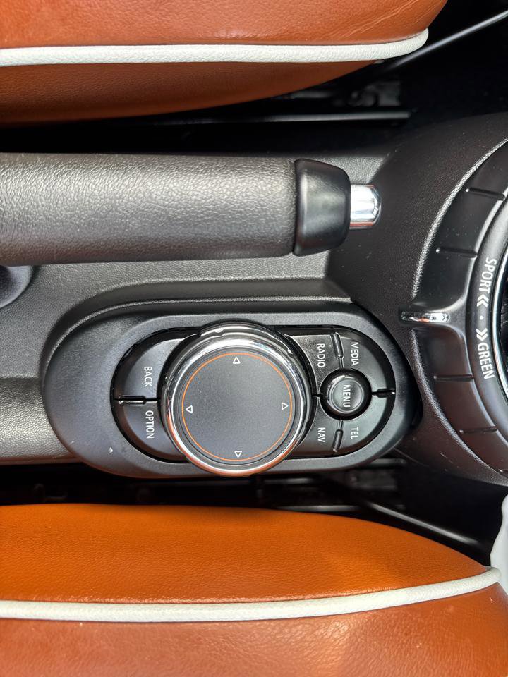 Used 2016 MINI Cooper S image 28