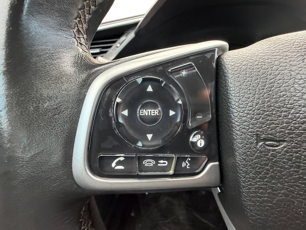 Used 2019 Honda Civic Touring image 22