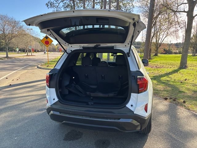 Used 2025 GMC Terrain Elevation image 18