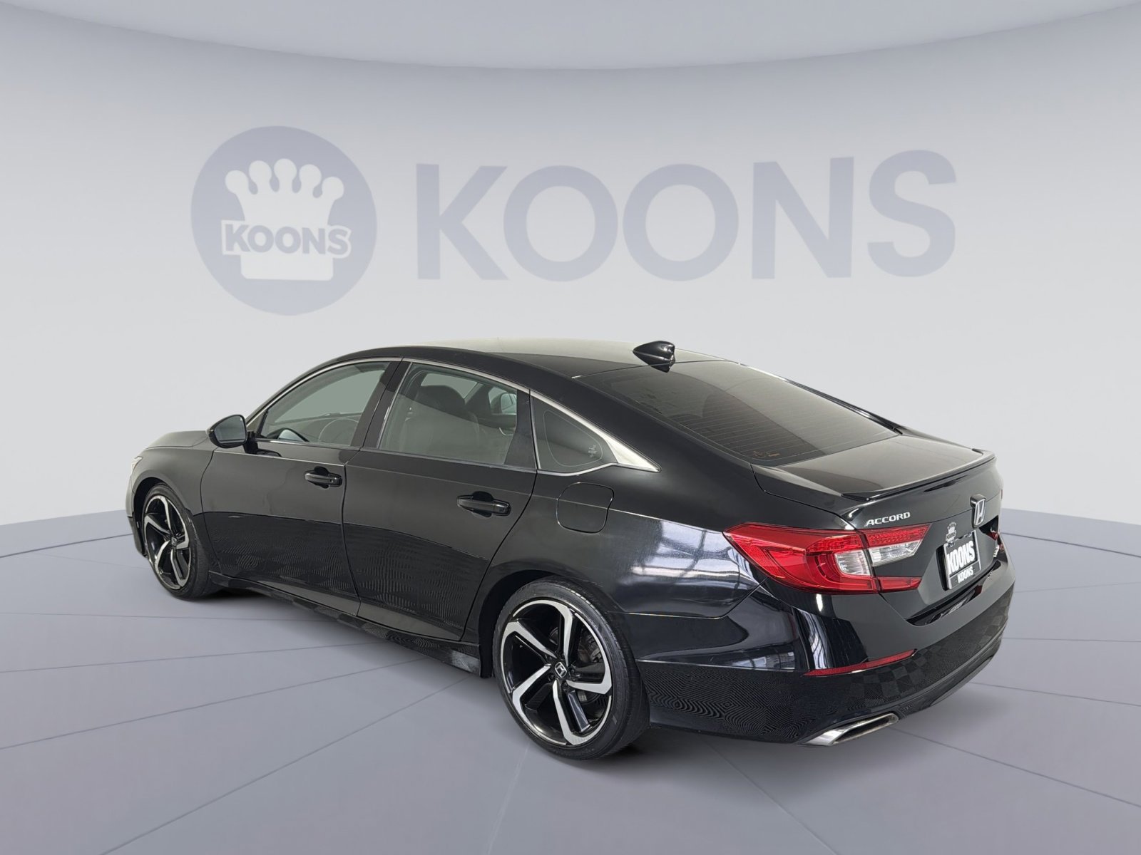 Used 2019 Honda Accord Sport image 4
