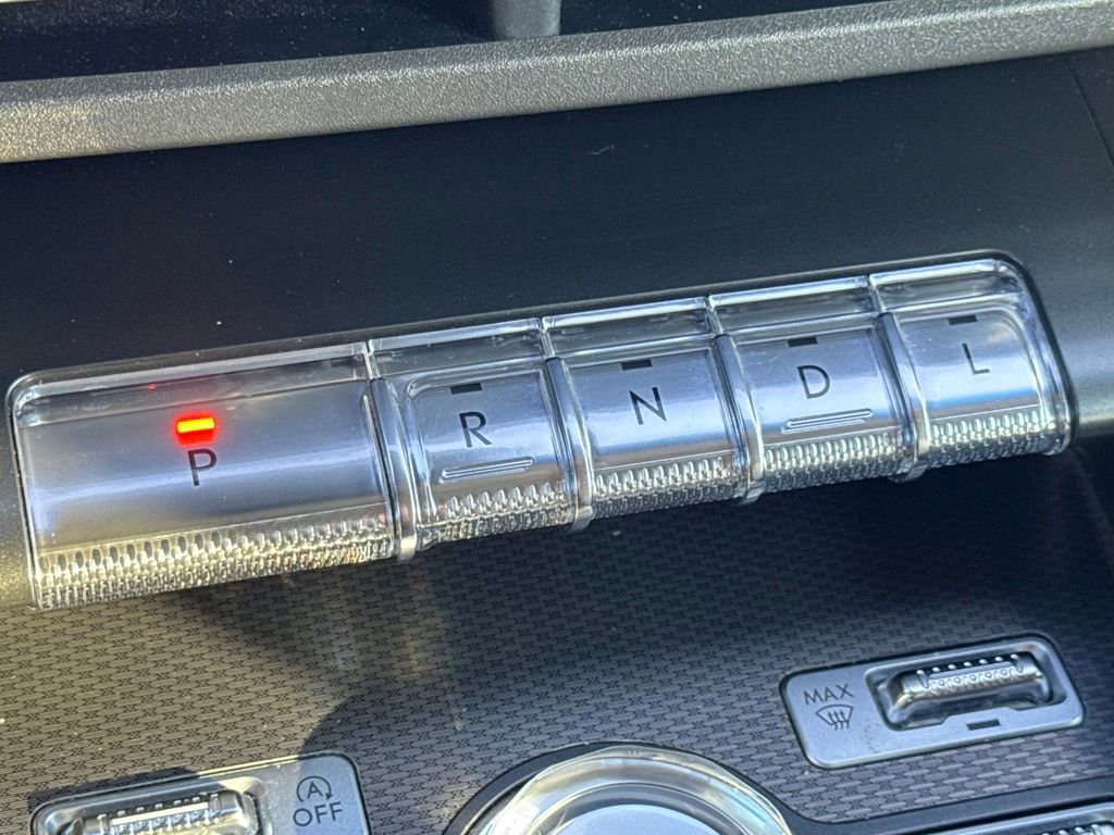 Used 2024 Lincoln Nautilus Premier AWD/4WD image 43