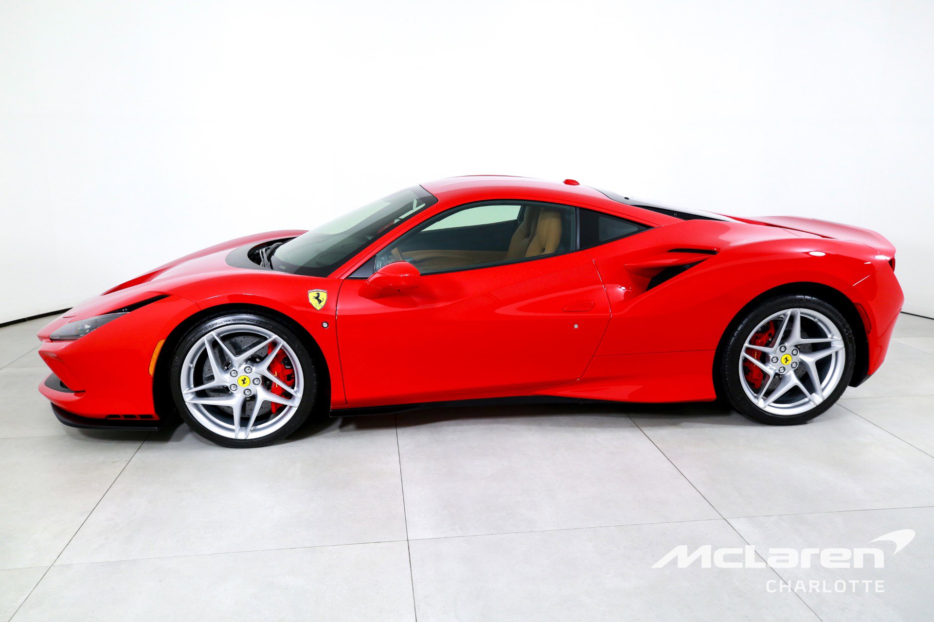 Used 2020 Ferrari F8 Tributo RWD image 5