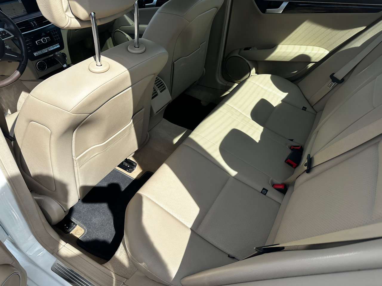 Used 2013 Mercedes-Benz C 300 4MATIC Sedan image 15