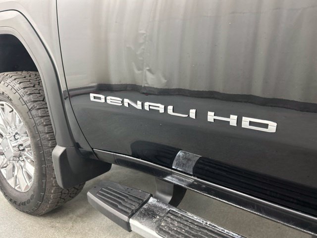Used 2021 GMC Sierra 2500 Denali w/ Denali Ultimate Package AWD/4WD image 9